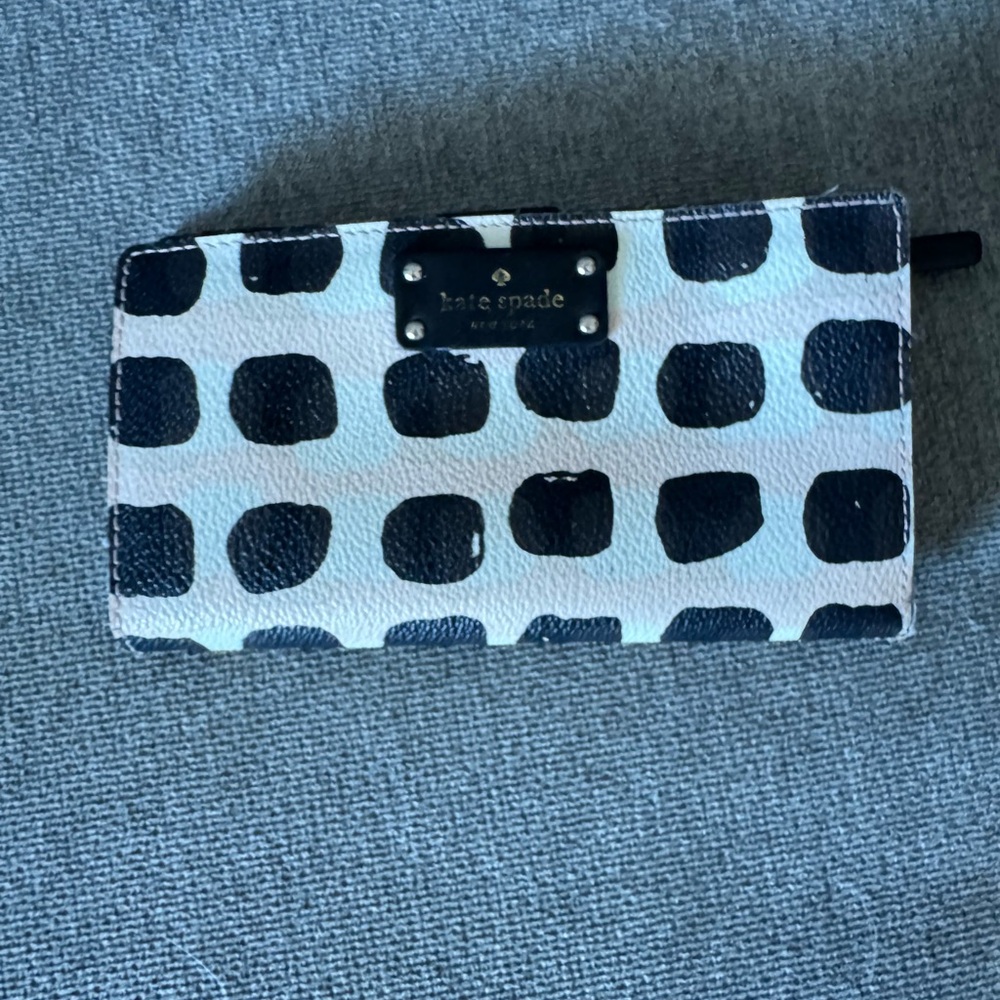 Kate Spade Black and White Patterned Wallet